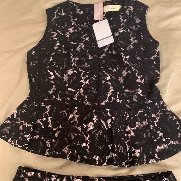 New with tags lace ensemble - Picture 1 of 3